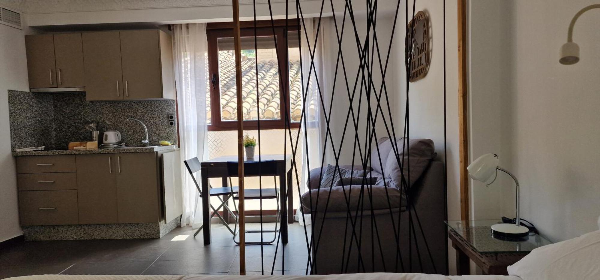 Pangsapuri Adanar-apartamentos Muralla Ziri Granada