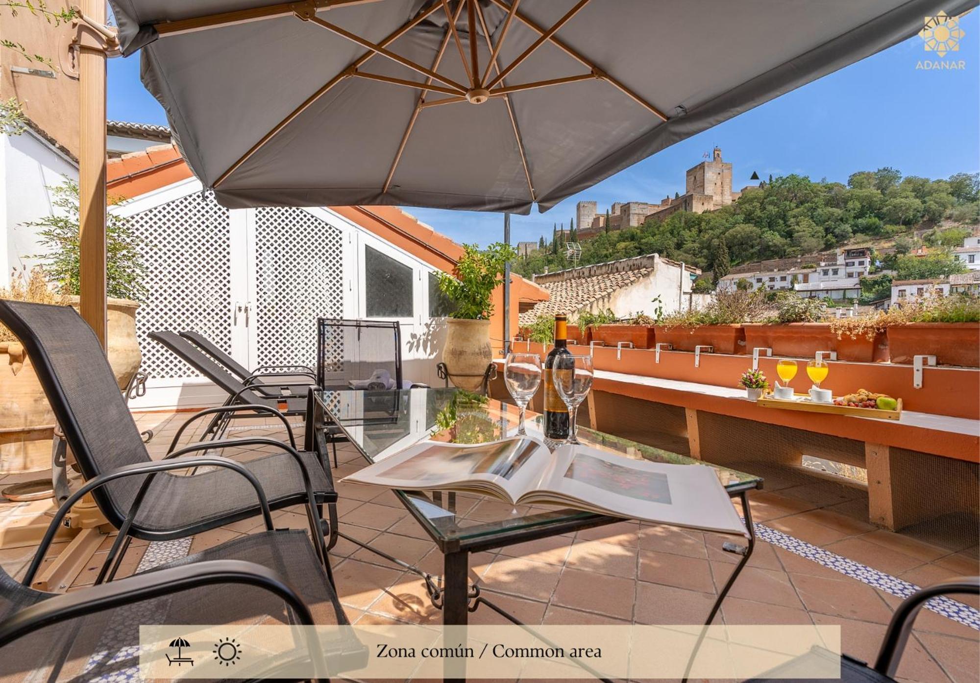Pangsapuri Adanar-apartamentos Muralla Ziri Granada