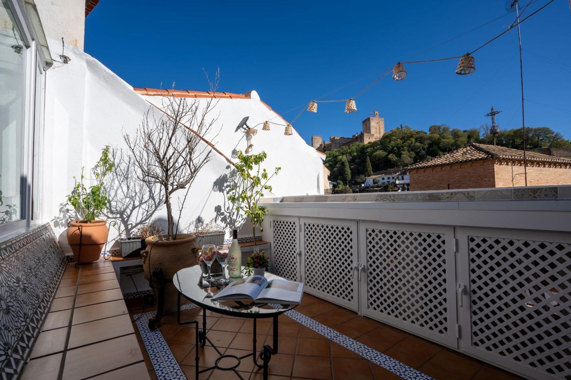 Adanar-apartamentos Muralla Ziri