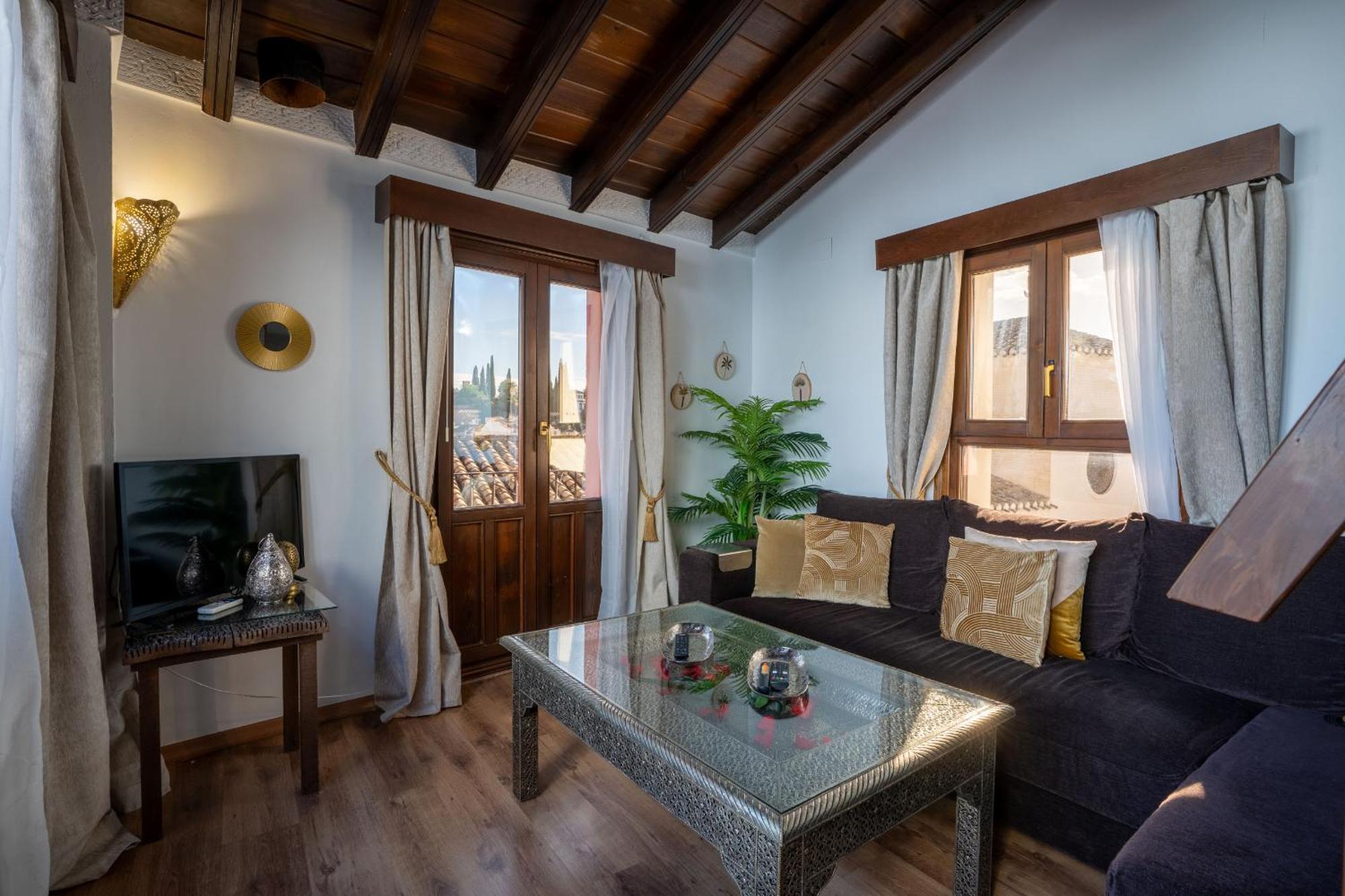 Adanar-apartamentos Muralla Ziri Granada